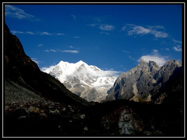 Jiazi (6540m),Little Konka, (5928m)...посмотреть следующее фото...