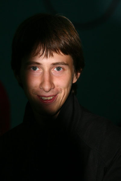...посмотреть следующее фото...