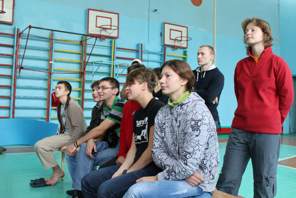 ...посмотреть следующее фото...