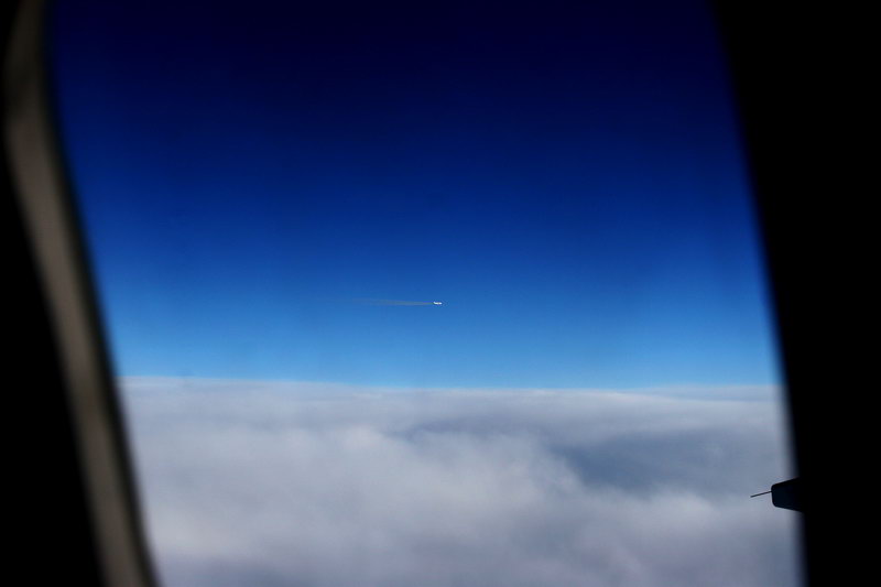 Разминулись с самым большим в мире самолетом А-380 и полетели домой....посмотреть следующее фото...