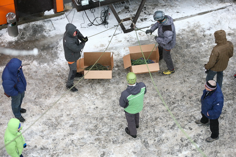 ...посмотреть следующее фото...