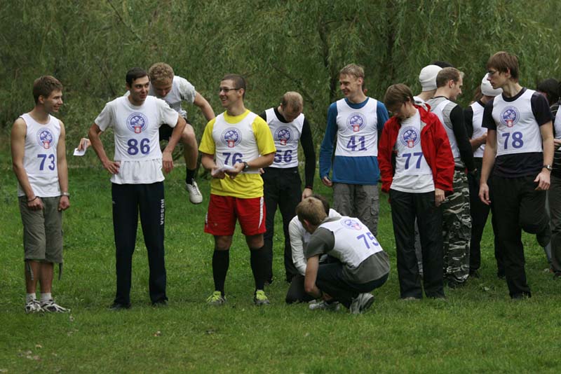 ...посмотреть следующее фото...