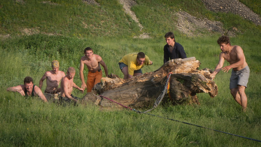 ...посмотреть следующее фото...