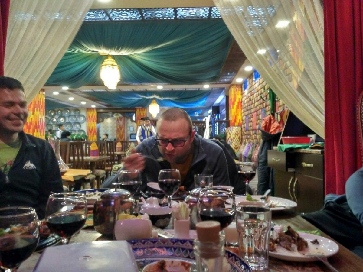 ...посмотреть следующее фото...