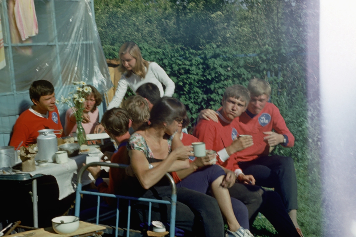 1979 г., Каракол, слева направо: Котов, Егорова, Кремнева, Будвейсер, Янцевич, Филимонов...посмотреть следующее фото...